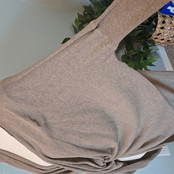 ALLSAINTS Mocha Brown ITAT Shrug Twist Front Long Sleeve Sweater Sz 8 - Picture 7 of 14
